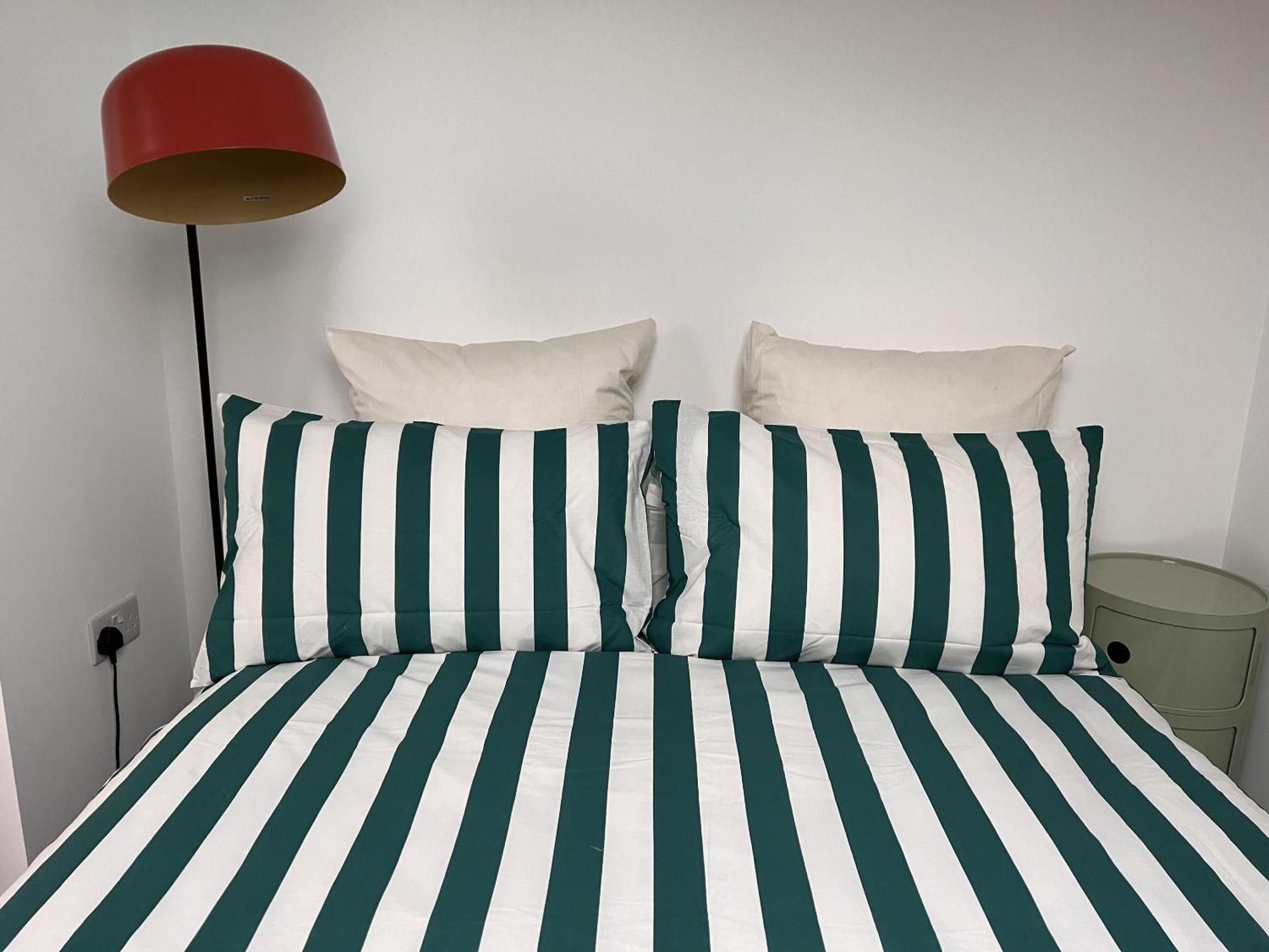 Bed & Breakfast Zozy Clitterhouse Londen